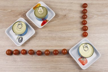 Balık - Zeytinyağlı konserve ton balığı, sağlıklı yemekler sebzeli, konserve ton balığı mavi etiket ile banka