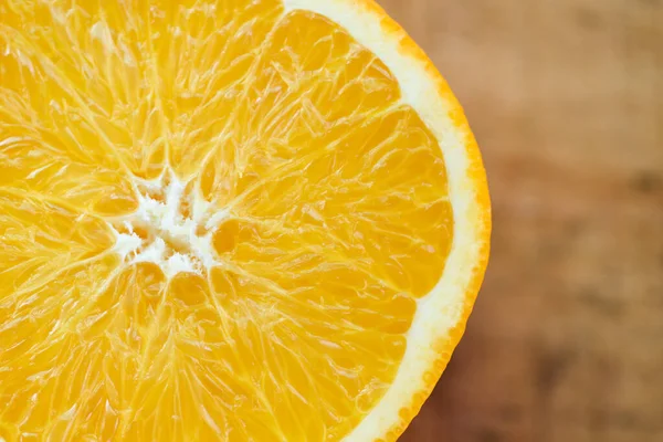 Πορτοκαλί Φέτα Υγιή Φρούτα Έννοια Κλείστε Φρούτα Πορτοκάλι Ξύλινο Φόντο — Φωτογραφία Αρχείου