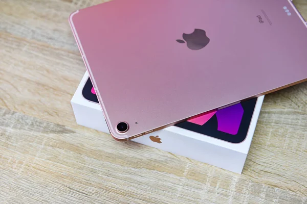 Bangkok Tailândia Agosto 2021 Novo Apple Ipad Rosa Cor Ouro — Fotografia de Stock