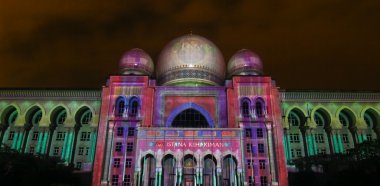 Kuala Lumpur: Işık ve hareket Putrajaya Putrajaya üzerinden 12 Aralık 14 Aralık 2014 gerçekleştirildi