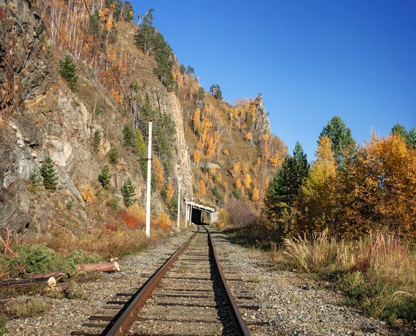 Outono na estrada de ferro Circum-Baikal — Fotografia de Stock