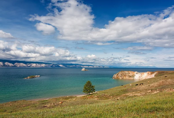 Paisagem na ilha Olkhon — Fotografia de Stock