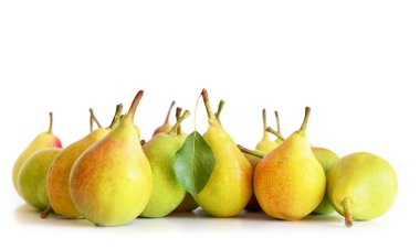 Beyaz üzerine armut. 1 Ağustos 2014 çekilen fotoğraf.