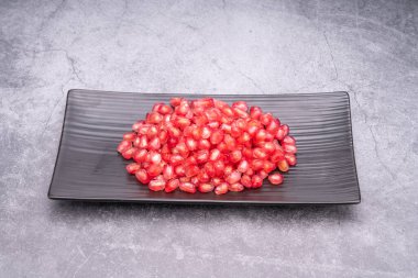 Renkli çekici meyve, nar.  