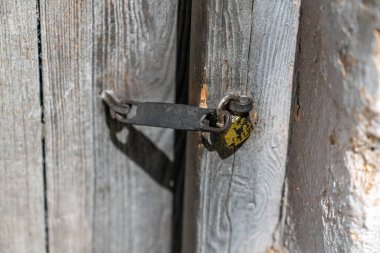 Çin 'deki Anti-Japon Savaşı sırasında kırsal evlerin kapı kilitleri 