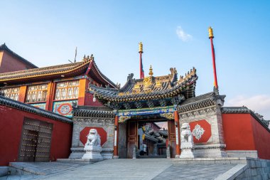 Wutai Dağı manzaralı bir yerde Budist tapınağı inşaatı 