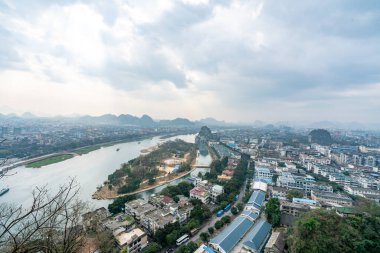 Guangxi Bölgesi, Çin 'deki Guilin şehrinin havadan görünüşü 