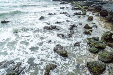 Beihai, Guangxi, Çin 'deki Weizhou Adası plajı.