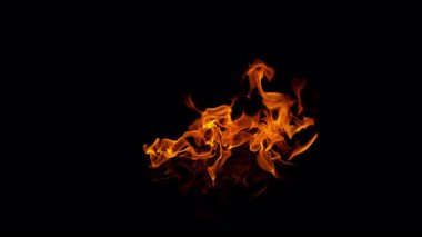 Ateş Alevlerinin Süper Yavaş Çekimi Kara Arkaplan 'da izole edildi. Yüksek Hız Sinema Kamerası, 4K.