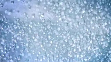 Suda Akan Köpüklerin Süper Yavaş Çekimi 1000 fps 'de. Yüksek Hız Sinema Kamerası, 4k.