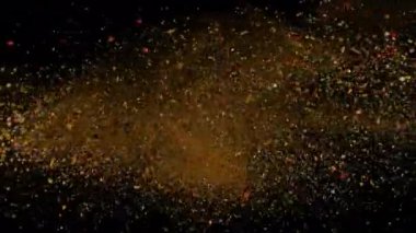 Kurutulmuş Baharat Karışımı Süper Yavaş Çekimde Çarpışıyor, 1000fps. Yüksek Hız Sinema Kamerası, 4K.