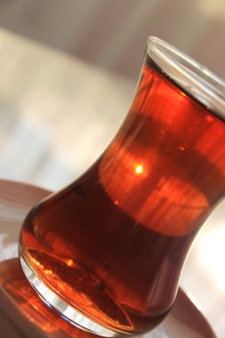 Türk siyah çay bardak