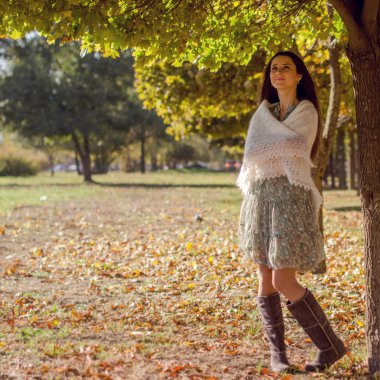 güzel kızı güzel bir yer