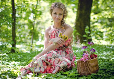 güzel kızı güzel bir yer