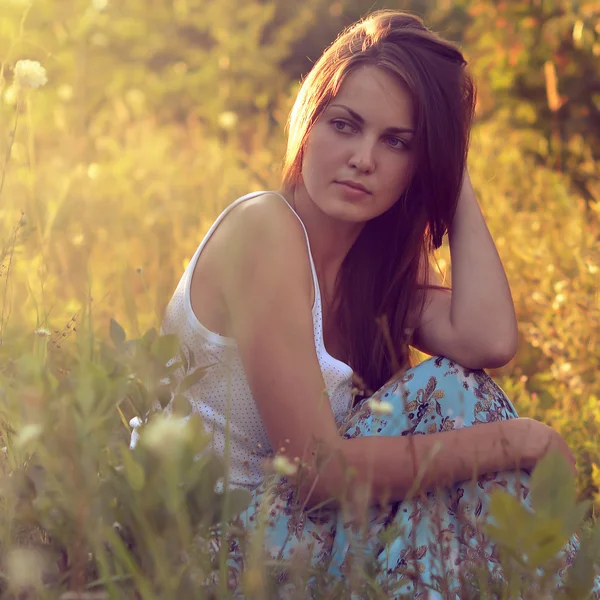 güzel kızı güzel bir yer