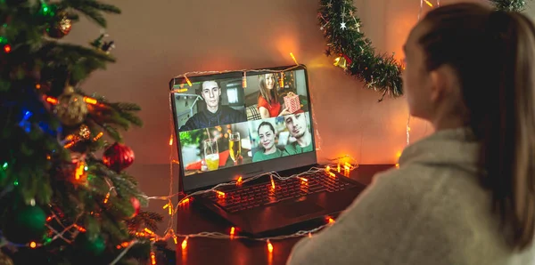 Woman Communicating Remotely Her Friends Family Congratulates Them Concept Holiday — Stock Photo, Image