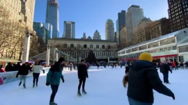- New York. 27 Aralık 2019. Bryant Park, NYC, ABD 'de Buz pateni