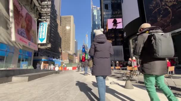 Från New York. 27 december 2019. Upptagen Times Square i december, 42nd Street, New York CIty, USA — Stockvideo