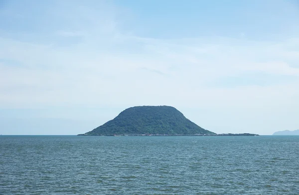 Остров Такасима в городе Карацу в Японии — стоковое фото