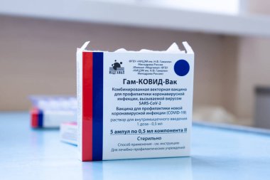 Rus aşısı Coronavirus Gam-COVID-Vac 'a karşı, pazarlama adı Sputnik V: Moskova, Rusya - 25 Şubat 2021.