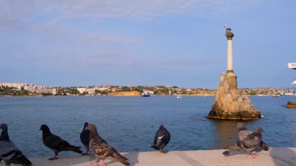 Monumento a los buques hundidos en Sebastopol, península de Crimea: Sebastopol, Crimea - 17 de septiembre de 2020. — Vídeos de Stock