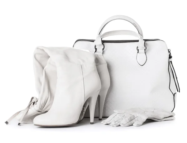 Saco de couro branco, sapatos e luvas — Fotografia de Stock