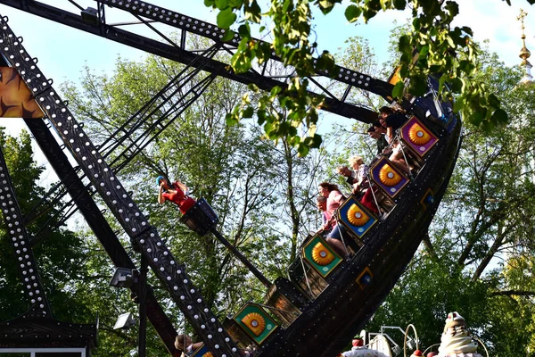 Rusland Stad Tambov Het Stadspark 2021 Mensen Rusten Het Park — Stockfoto