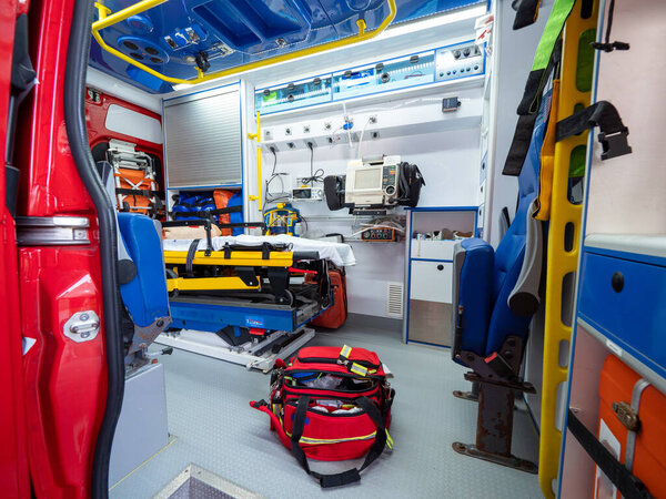 Внутри скорой помощи для больницы.