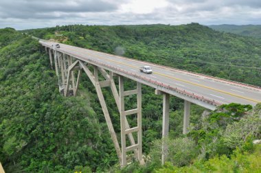 Güzel Küba Köprüsü