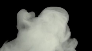Yüzen duman veya sis. Kaynama, bir gaz bulutu buhar veya kimyasal maddenin kaynamasıdır. Kimyada parlak, zehirli gaz bulutu. Toksinler ve zehirli maddeler hareket halindedir.
