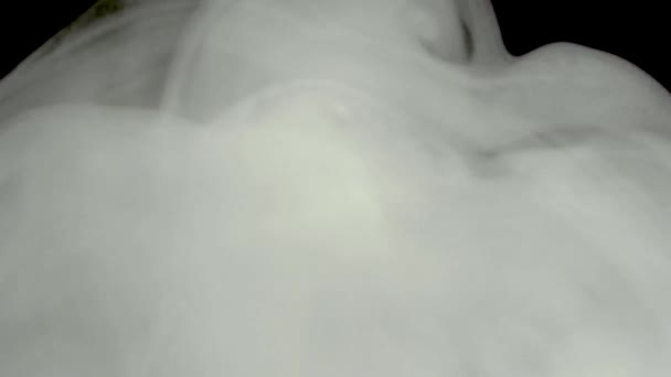 Humo Vapor Blanco Abstracto Sobre Fondo Negro Una Nube Humo — Vídeos de Stock