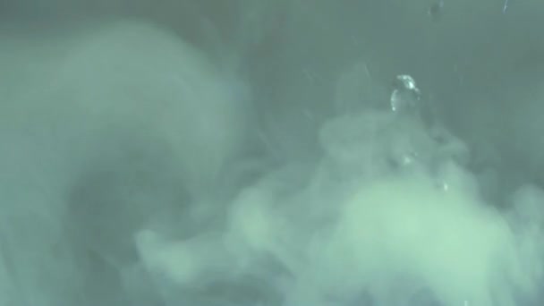 Химическая Реакция Кипящей Вихревой Водой Брызги Прыжки Капли Большим Высвобождением — стоковое видео