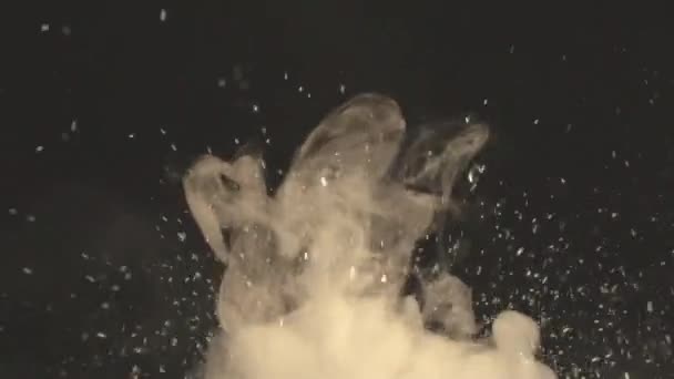 Salpicos Salpicos Gotas Salpicos Água Com Vapor Close Slow Motion — Vídeo de Stock