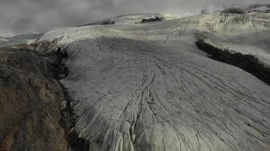 Elbrus Buzulunun Hava Görüntüsü