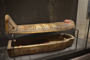 Mısır Torino Müzesi 'nde mumyalar, eserler ve Mısır bulguları sergileniyor.
