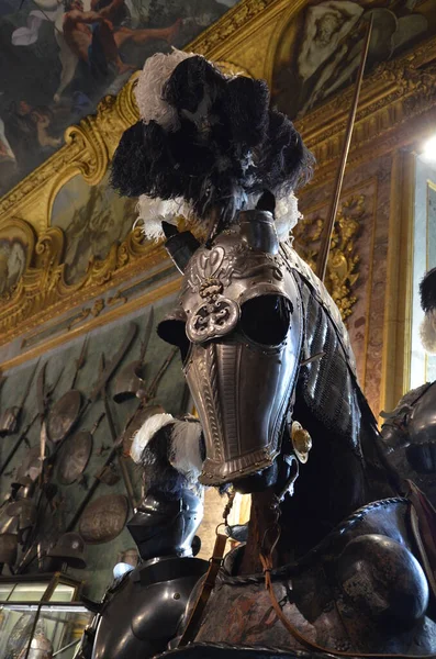 アルメリア レアル Armeria Reale トリノの王宮にあるサヴォイ家の武器と鎧のコレクション — ストック写真
