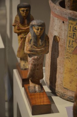 Mısır Torino Müzesi 'nde mumyalar, eserler ve Mısır bulguları sergileniyor.