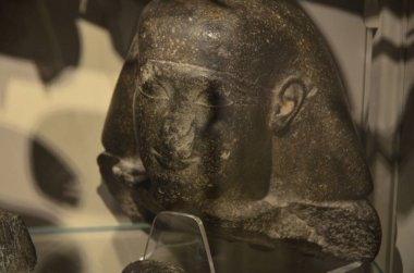 Mısır Torino Müzesi 'nde mumyalar, eserler ve Mısır bulguları sergileniyor.