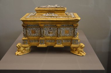  Palazzo Mona, Piazza Castello, Torin 'in içi.)