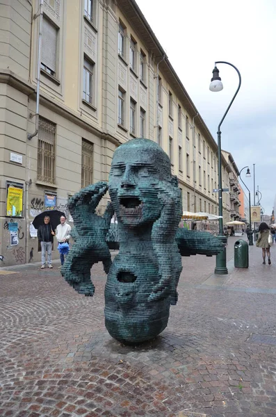 Torino Italia Moderne Statue – stockfoto
