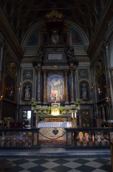 バロック様式の教会の身廊Chiesa San Carlo Borromeo トリノ — ストック写真