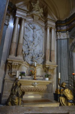 Torino, İtalya - Torino 'da güzel bir kilisenin içi
