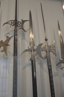 Paris 'teki Les Invalides Sarayı Ordu Müzesi' nin orijinal zırhının yakın çekimi.