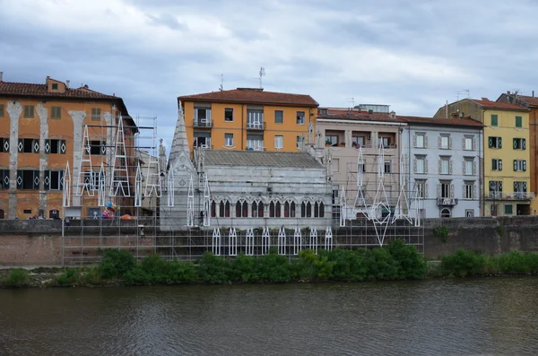 Pisa, Italy City streets illuminated for San Ranieri Luminara — Stock Photo, Image