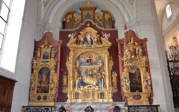 Kilisesi, St. Leodegar (Hofkirche) Lucerne, İsviçre — Stok fotoğraf