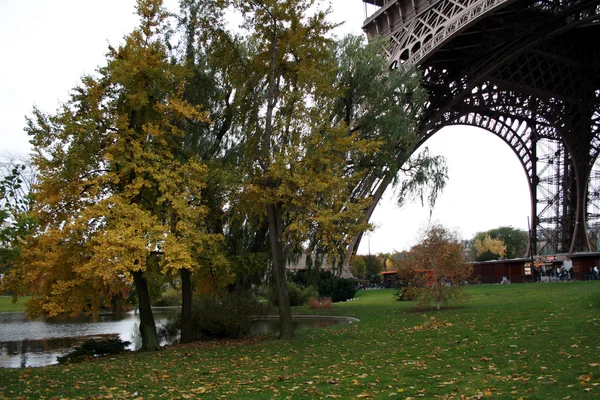 Eiffel torony, Párizs. Franciaország. — Stock Fotó