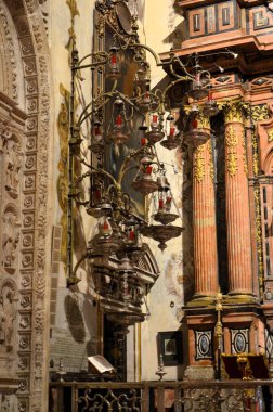 Seville, İspanya 03.24.2019: Sevilla Katedrali İçi 