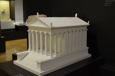 Cordoba, İspanya 03.27.2019: Roma 'nın Cordoba Tapınağı' nın yeniden inşası modeli