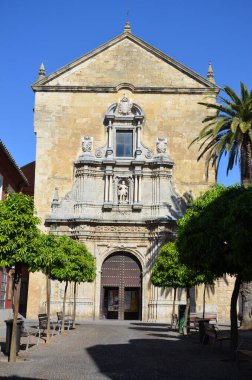 San Francisco ve San Eulogio Barok Kilisesi 'nin ön cephesi.