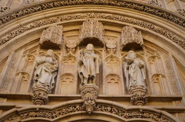 Cordoba Camii 'nin dış görünüşünün süslemeleri.